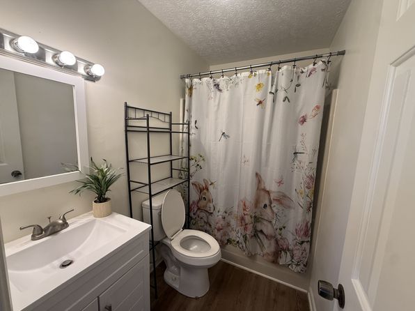 6920 E Andrew Johnson Hwy APT 12