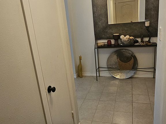 2nd image of 1711 Glacier Blue Dr