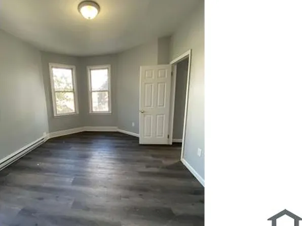 1 Oneida St, Yonkers, NY
