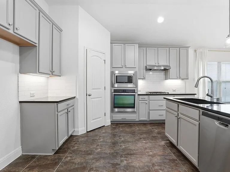152 Stone View Trl — Photo 11