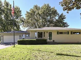 N55W14089 Carol Dr, Menomonee Falls, WI 53051