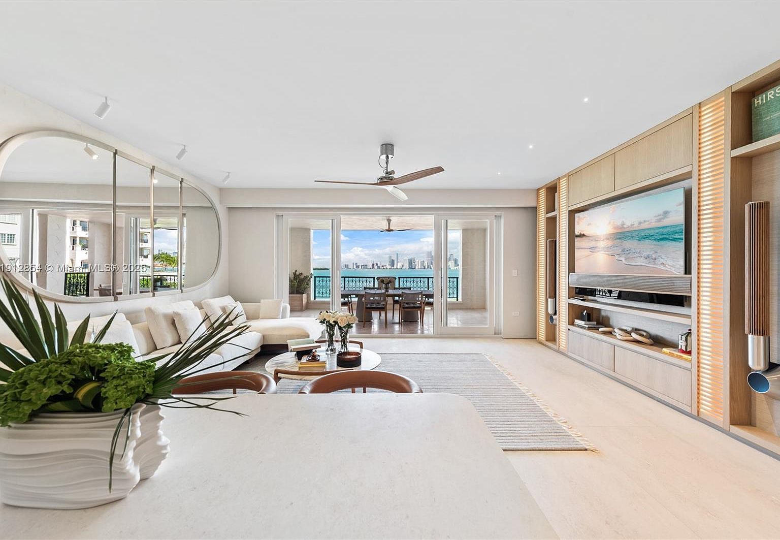 4922 Fisher Island Dr #4922