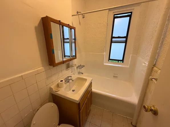 11-25 46th Road image 7 of 7