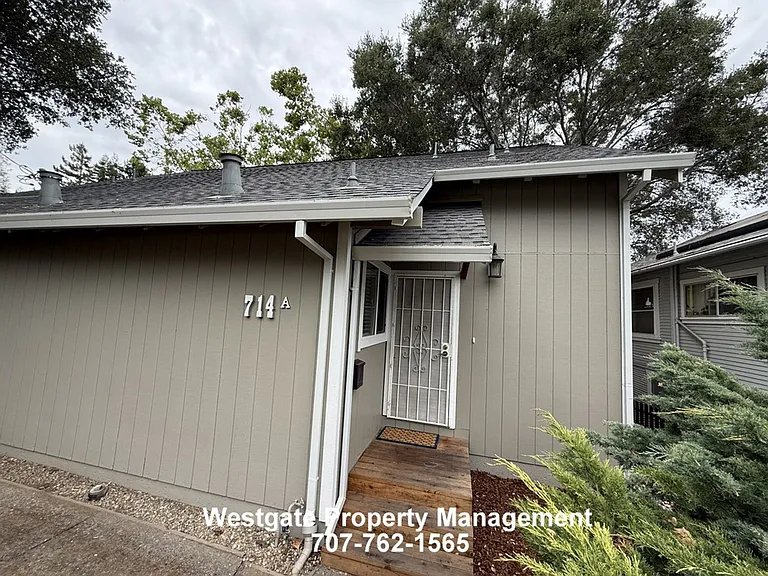 714 I St — Photo 2