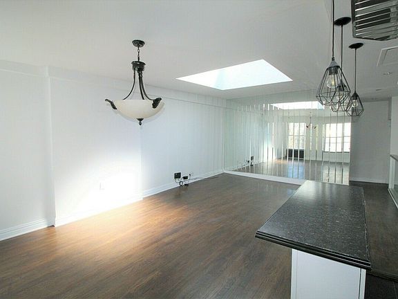 5th image of 502 Court St #3