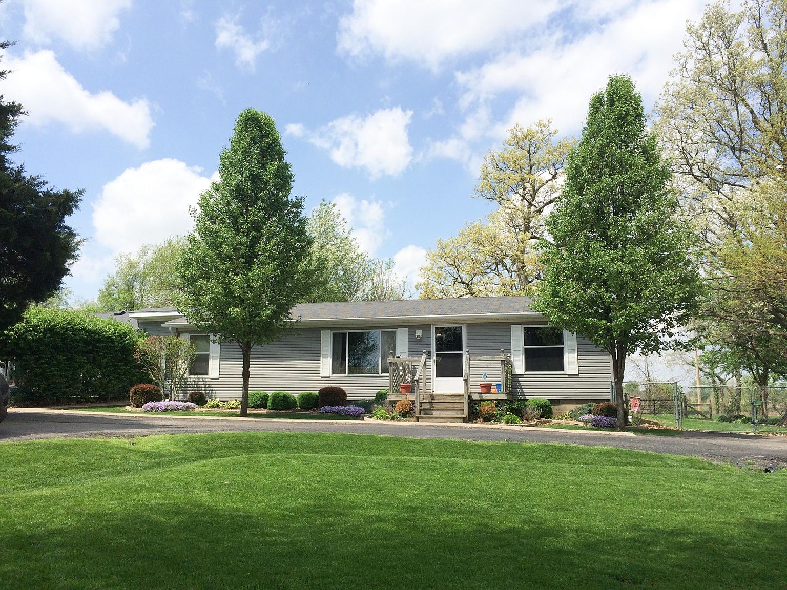 7917 Old Columbus Rd, South Vienna, OH 45369 Zillow
