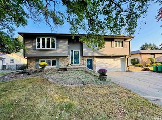 2049 W Losey St, Galesburg, IL 61401