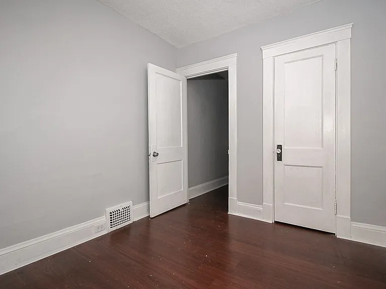 1909 Treadway Ave — Photo 11