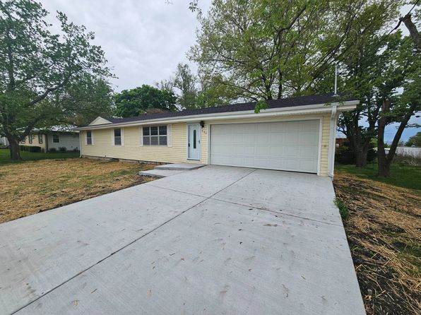 530 W McGaughy St, Hamilton, MO 64644