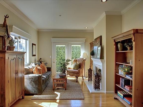 3rd image of 1381 Himmel Ave