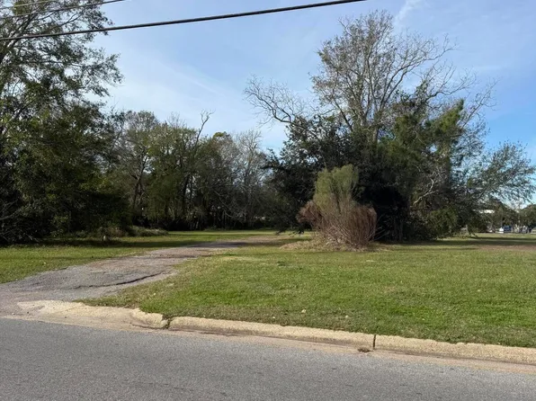 Ingalls Ave, Pascagoula, MS 39581