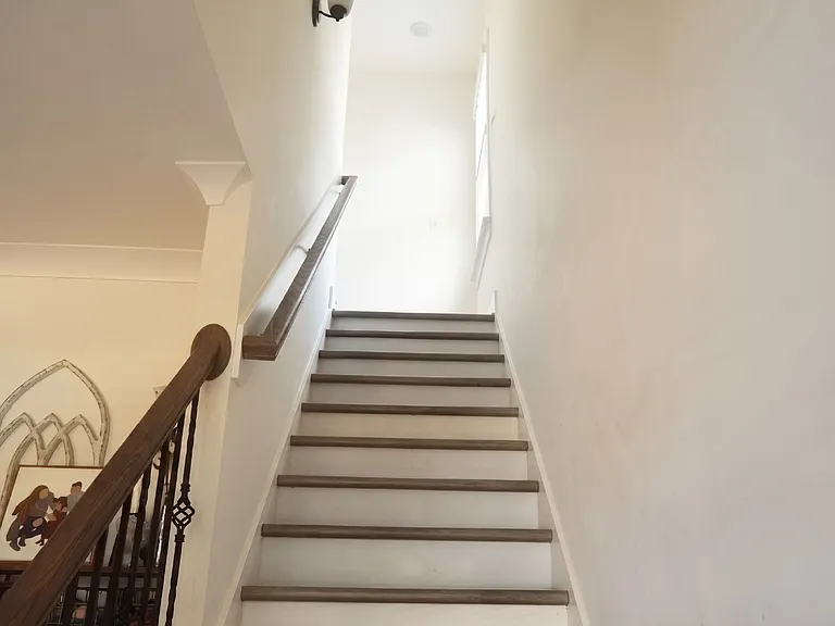 486 Falls Creek Dr — Photo 11