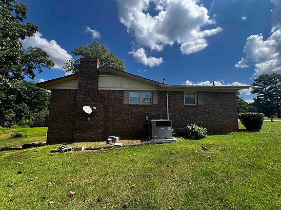 3rd image of 1235 Sheffield Cir
