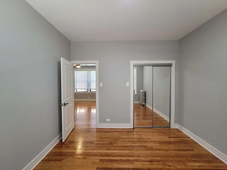 1623 W Belmont — Photo 26