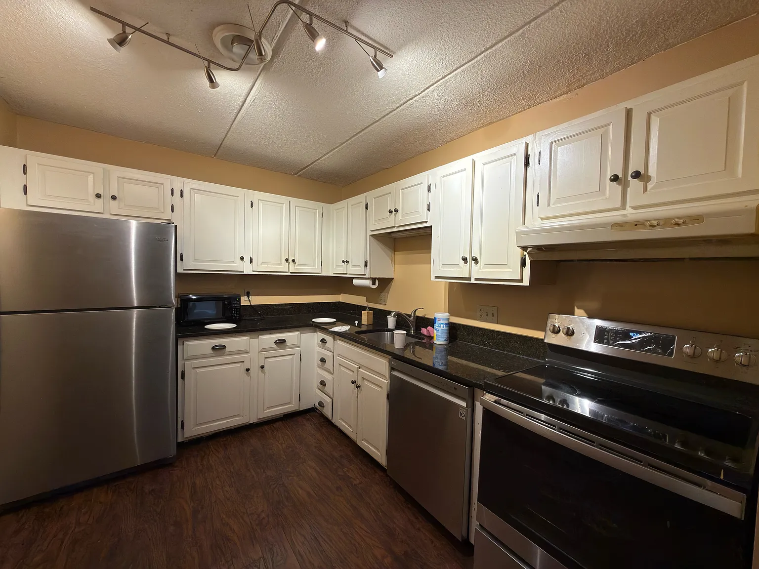 2500 Mystic Valley Pkwy — Photo 3