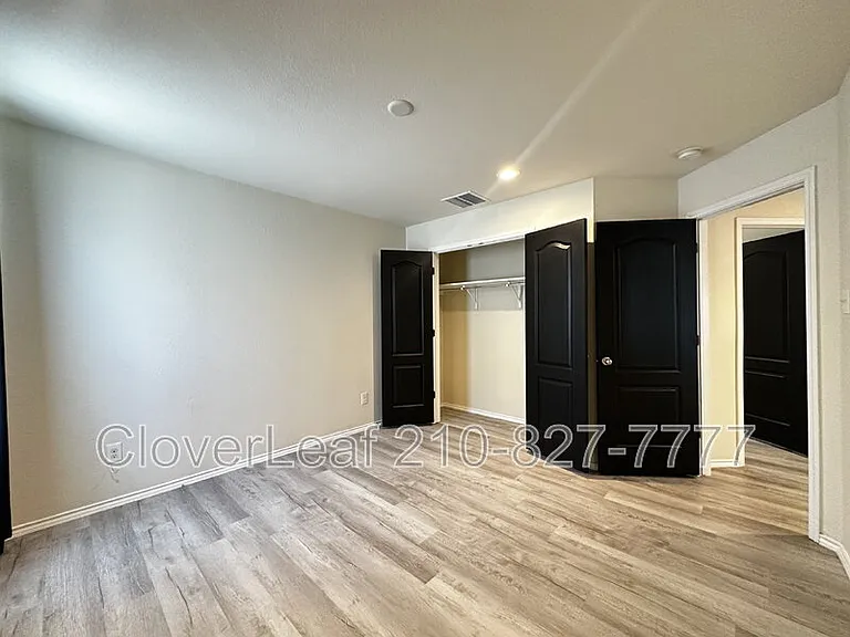 2606 Bluff Xing — Photo 39