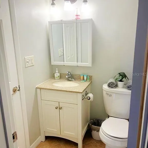 596 Orange Dr #150 — Photo 11
