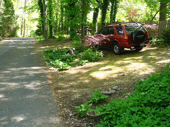 In town 1/2acre onCulDeSac