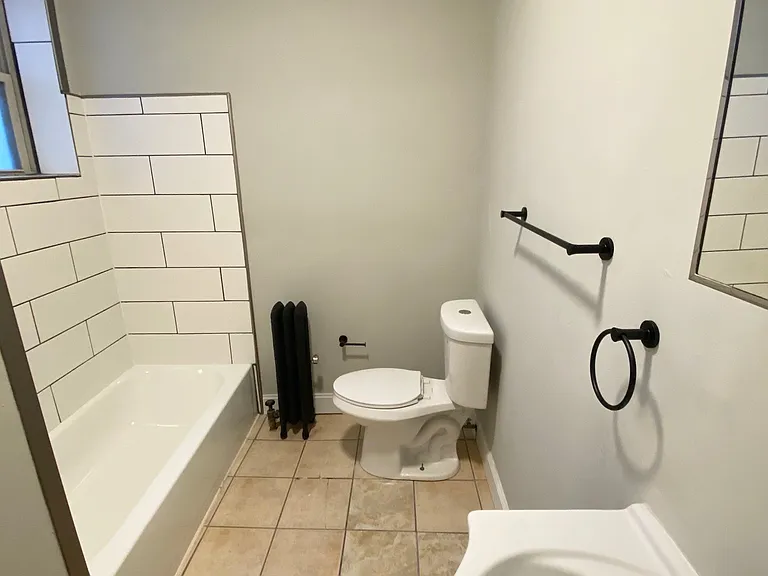 Chelsea Manor — Photo 30