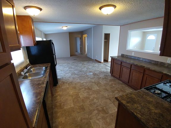 5th image of 42 Saint Peters Dr