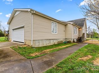 3546 Johnston Oehler Rd, Charlotte, NC 28269
