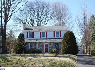 603 E Mill Rd, Flourtown, PA 19031