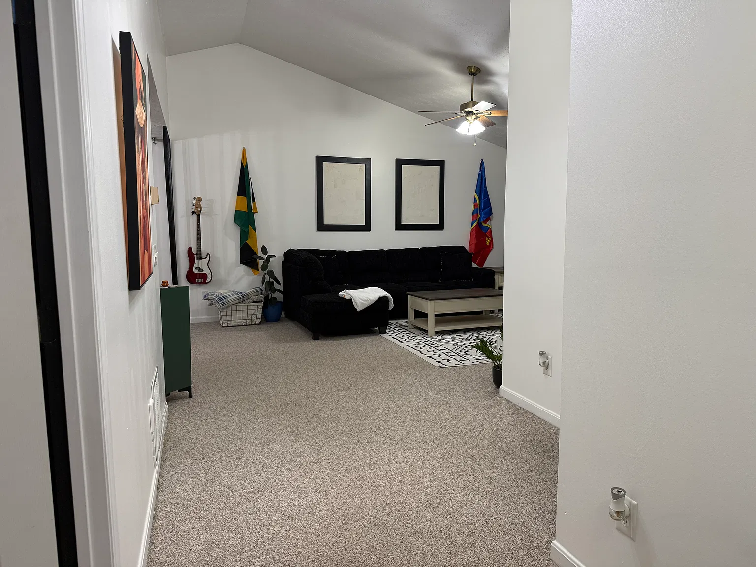 2 bed, 1324 sqft, $2,200 — Photo 2