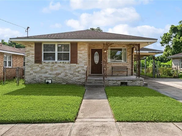 2333 Plaza Dr, Chalmette, LA 70043