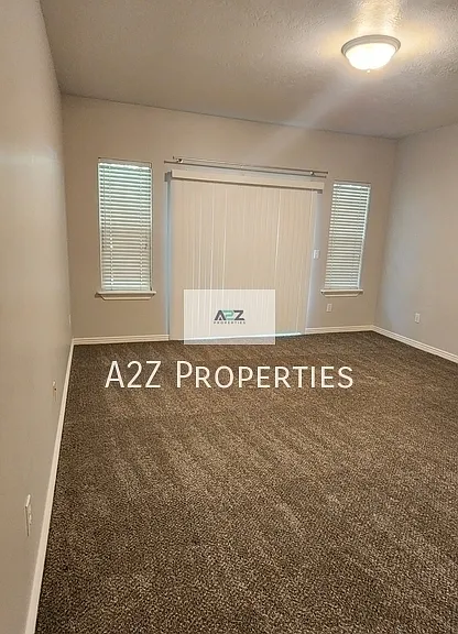 504 N Seven Peaks Blvd #1 — Photo 3