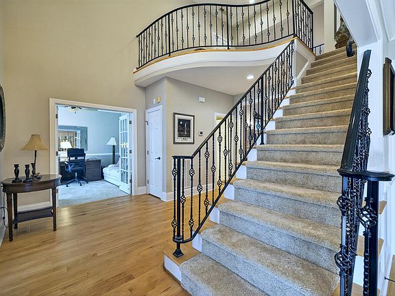 5th image of 4613 Cross Brook Ln