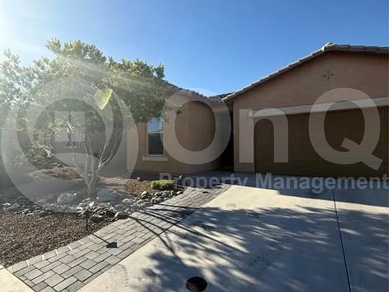 988 W Calle Monte Lindo — Photo 1
