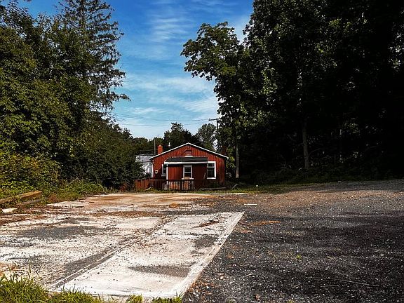 4th image of 409 Church Rd