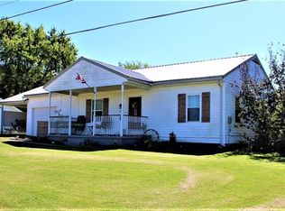 105 W Minnesota St, Salisbury, MO 65281