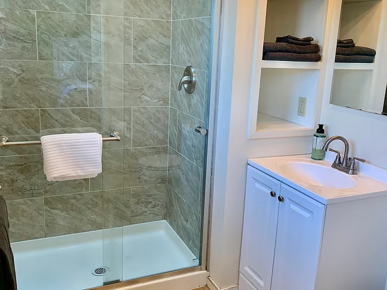 3433 Trinity St — Photo 16