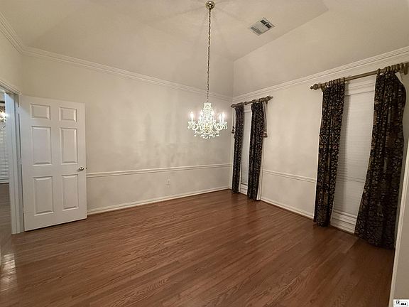 5th image of 2503 Rosedale Dr