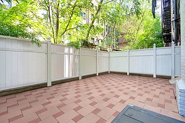 Rented by Waldstar Real Estate LLC