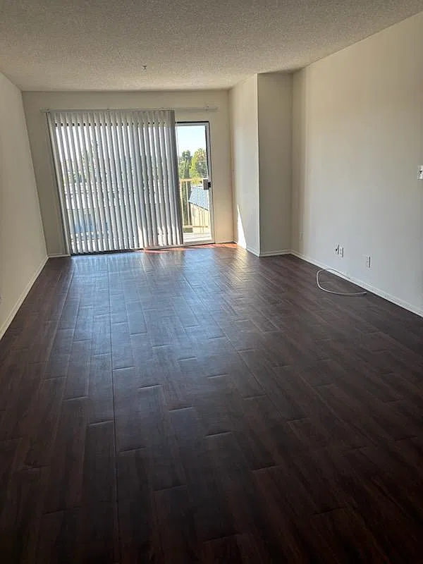 2 bed, 775 sqft, $2,250 — Photo 4