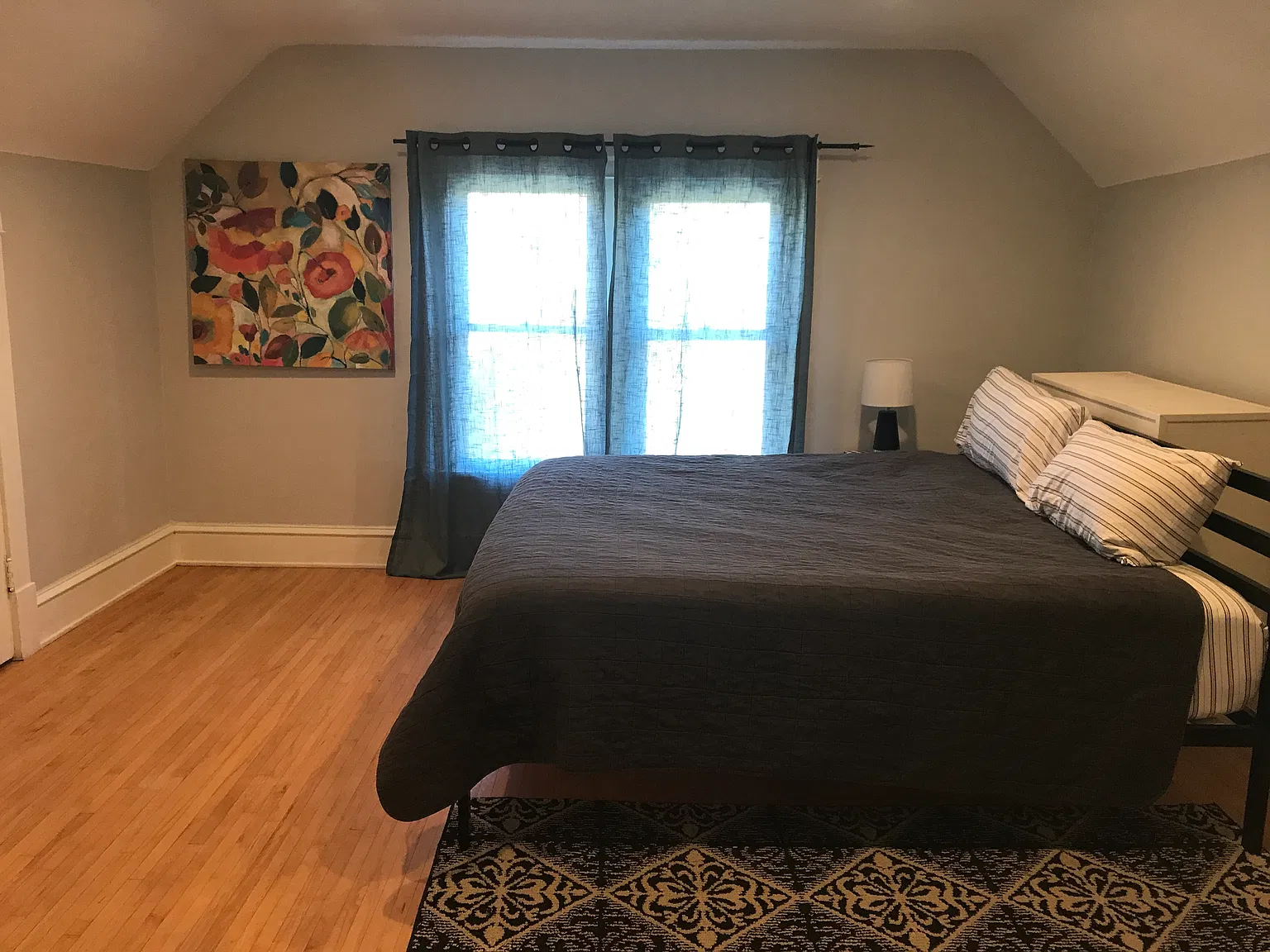 3 bed, 1200 sqft, $2,195 — Photo 2