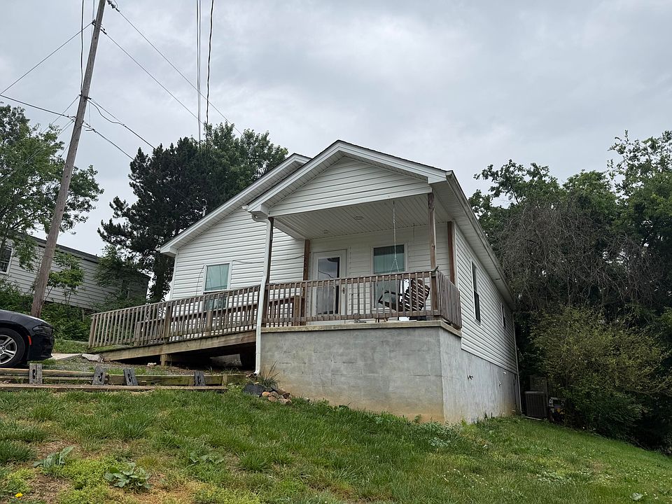 1st image of 205 Broyles St