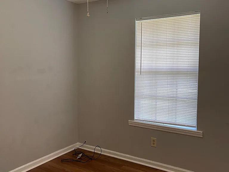 1502 Whitfield Park Cir — Photo 10