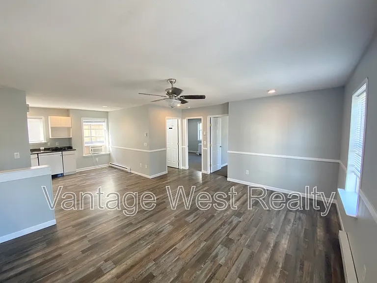 1073B Lawson Ave — Photo 9