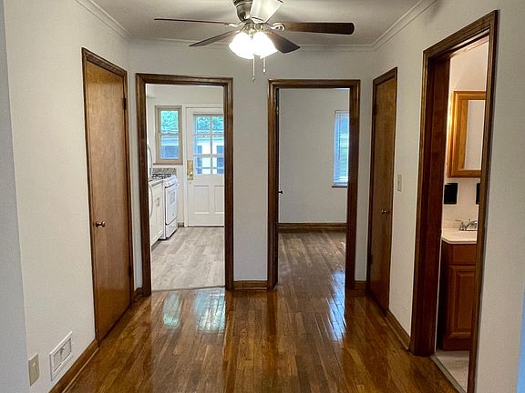 4th image of 1356 W 7th Ave APT A