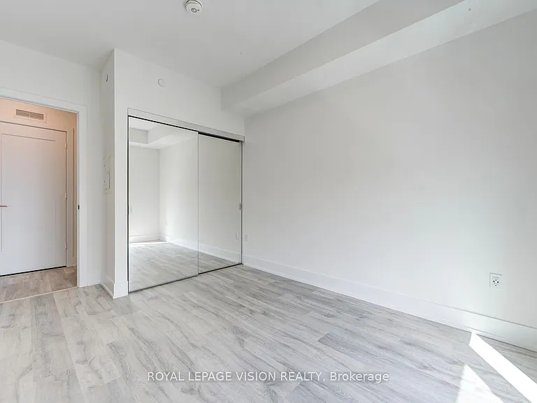 858 Dupont St #526 — Photo 21