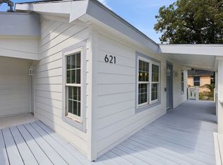 621 Alameda Rd, Azle, TX 76020