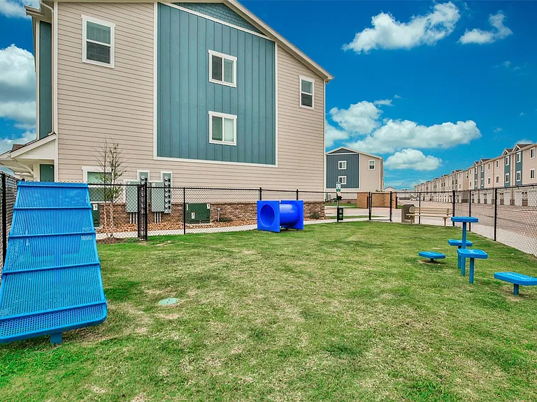 21155 Gosling Rd #30D — Photo 27