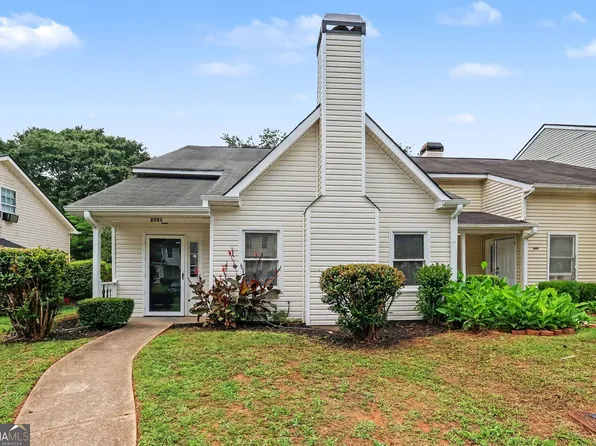 2331 Wellington Cir, Lithonia, GA 30058