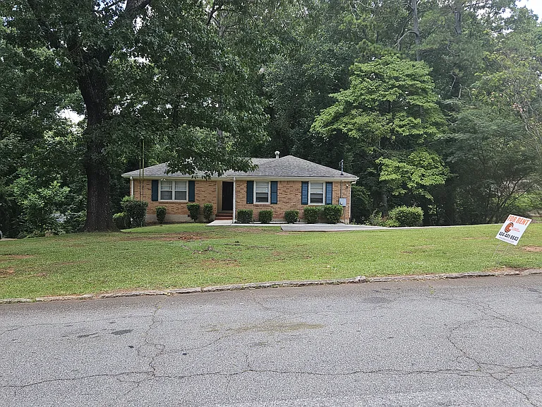 2679 Rollingwood Ln — Photo 2