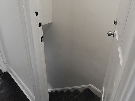5th image of 6161 Parkway Dr #2