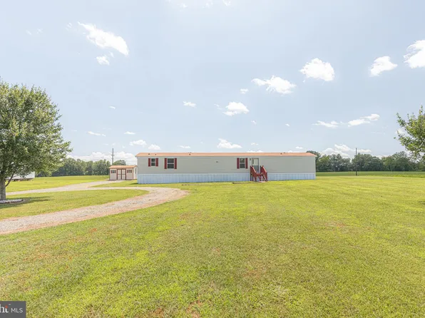 640 Ridge Rd, Farnham, VA 22460