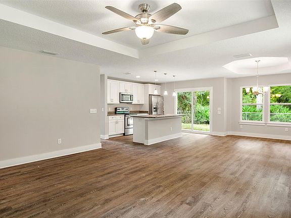 3rd image of 6265 Old Dixie Dr